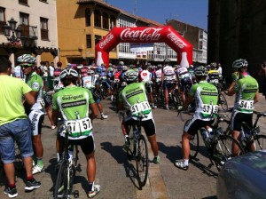 Salida de la primera etapa de la Vuelta a Palencia.