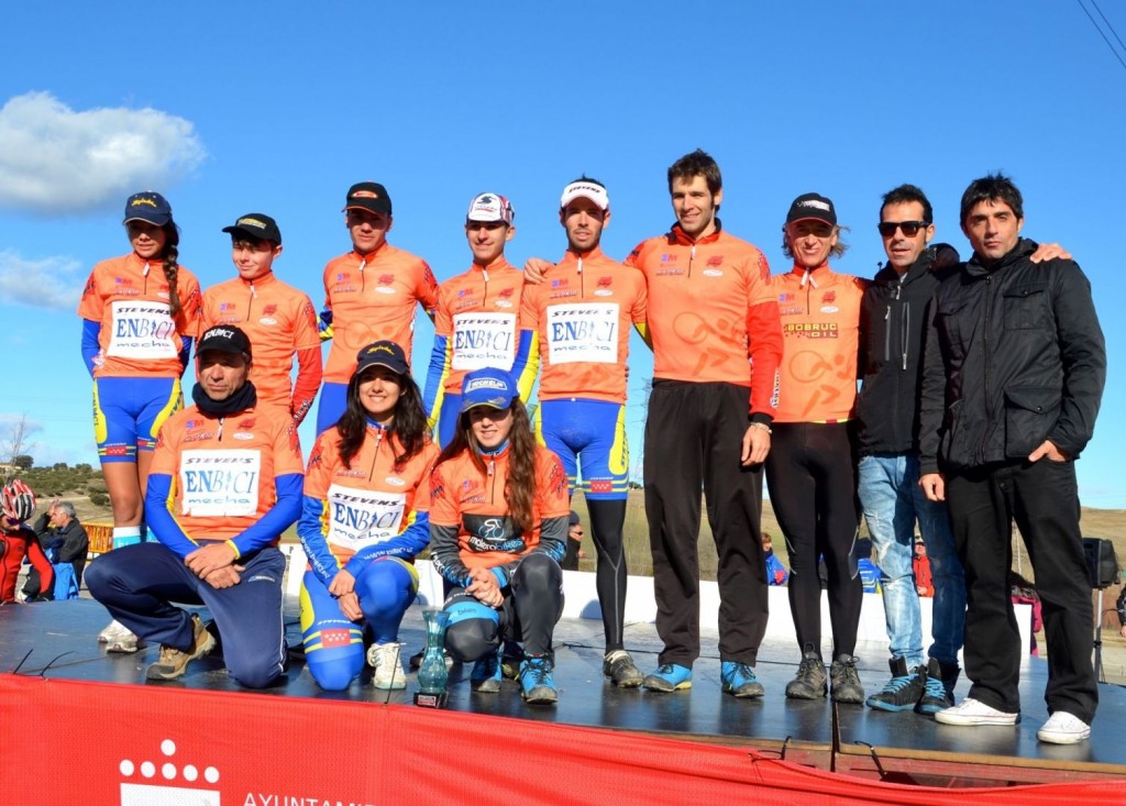Los campeones de la Copa Madrid cyclo-cross a falta de la prueba de mañana en El Escorial. © FMC