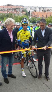 Contador, en la línea de salida.