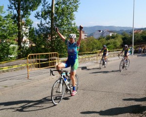Laura Álvarez, entrando en meta.