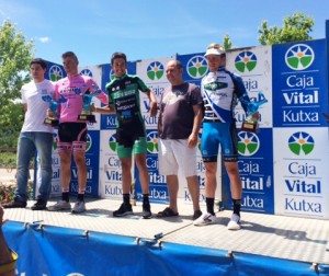 Pérez, Estévez y Jiménez, en el podio de Murgia.