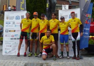 Los líderes del Open, en el podio. © Acción Tr3s