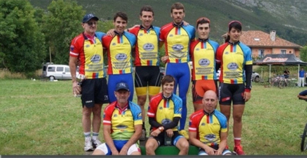 Vencedores finales del VI Open Asturcántabro de BTT © Ramón Castaño