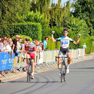 Angel Fuentes, entrando en meta.