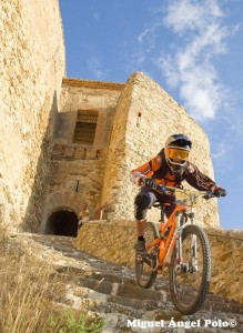 10414642_378175265674512_920497072381627877_n