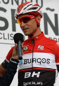 Con el maillot del Burgos BH, último equipo de Juanjo Oroz.