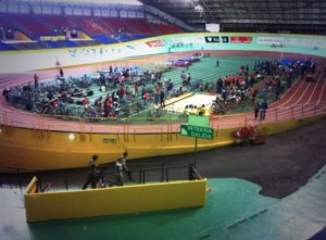 La jornada se celebra en el velódromo donostiarra.