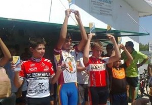 Podio del Trofeo Oscar Sevilla de escuelas.