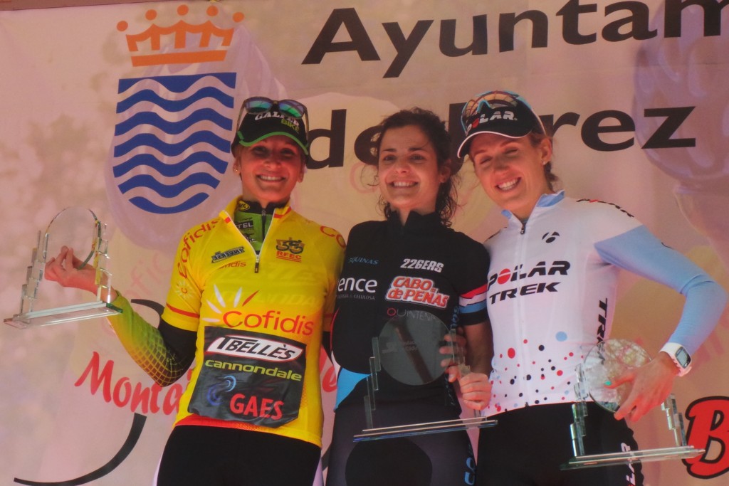 Podio élite con Lucía Vázquez, Anna Villar y Claudia Galicia © RFEC