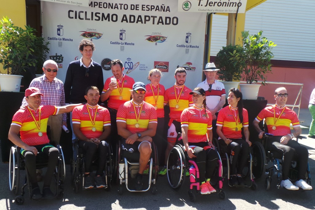 Campeones triciclos y handbikes © RFEC