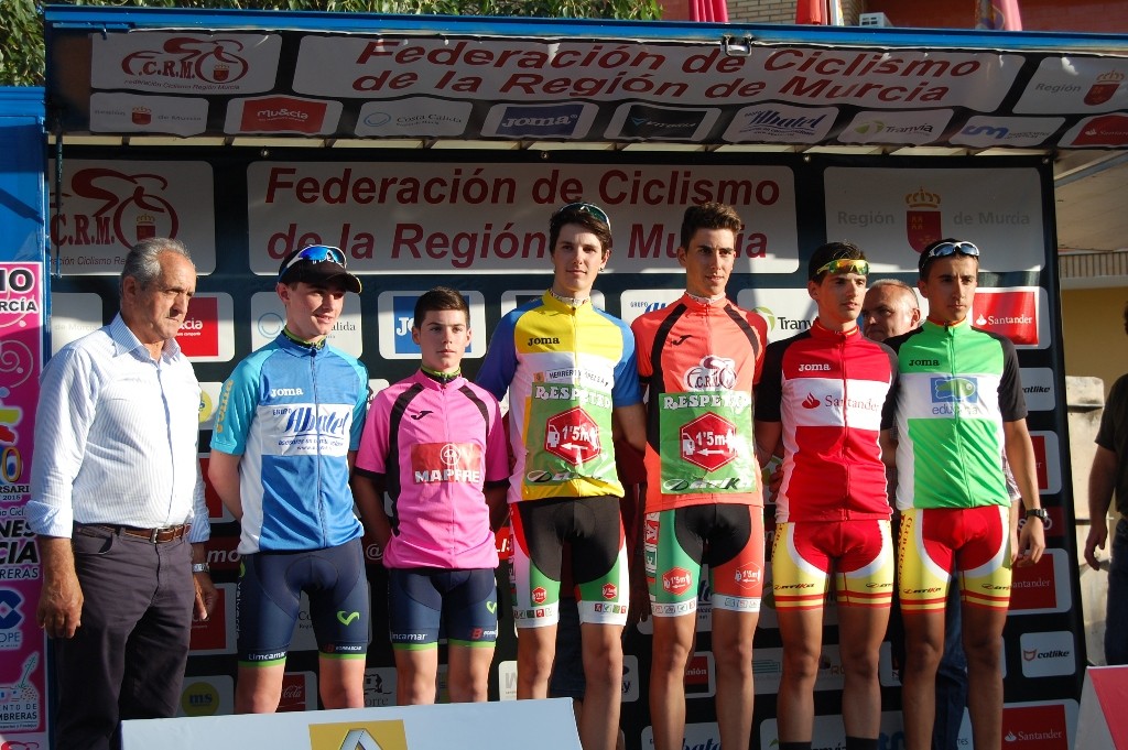Podio con los líderes de la Ruta de Cadetes a la Región de Murcia tras la segunda etapa © FCRM