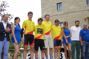 Los líderes de la Copa de España, en el podio de El Escorial © GD Orquín