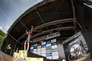 Pablo Rodríguez, a defender el maillot de líder.