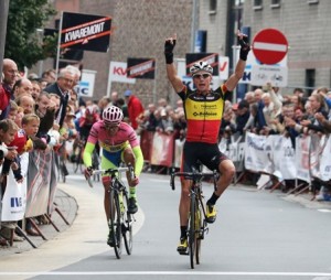 Van Hecke bate a Contador © sporza