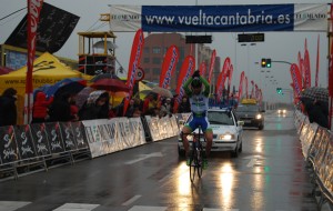  Josean Larrea, ganador de la edición 2015 Vuelta a Santander Máster