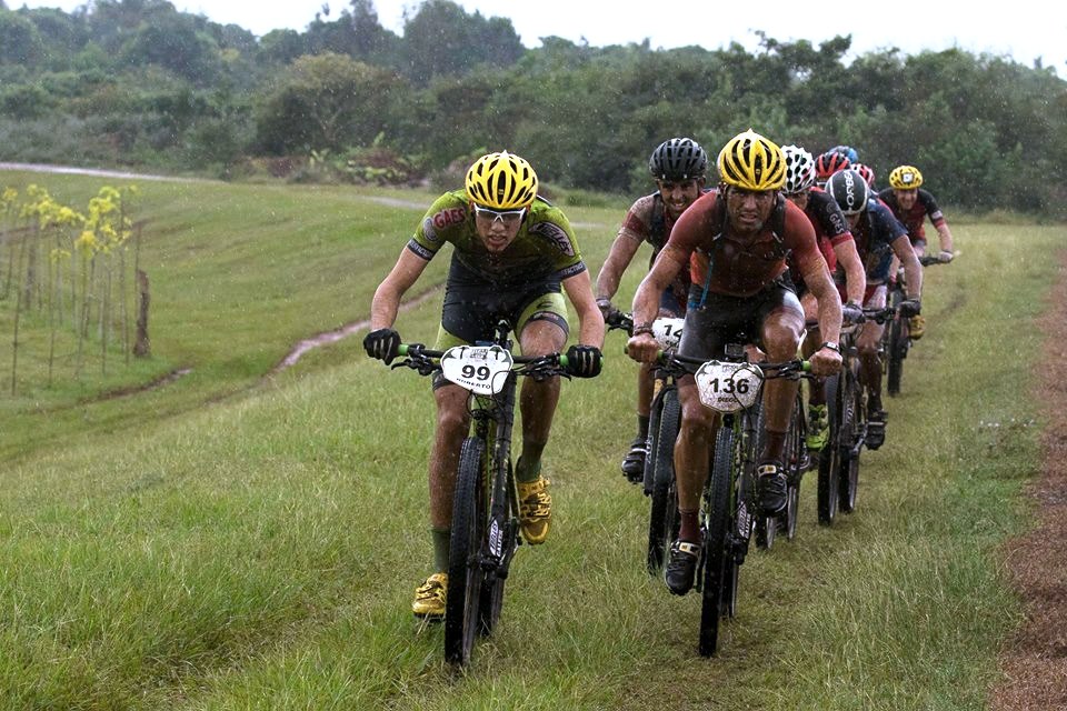 Diego Tamayo y Roberto Bou, durante la cuarta etapa © Titan Tropic Cuba