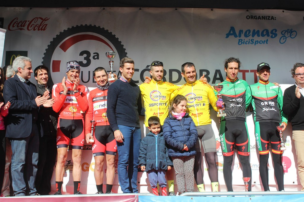 Podio final de la Vuelta a Córdoba BTT 2016 © Acción Tr3s