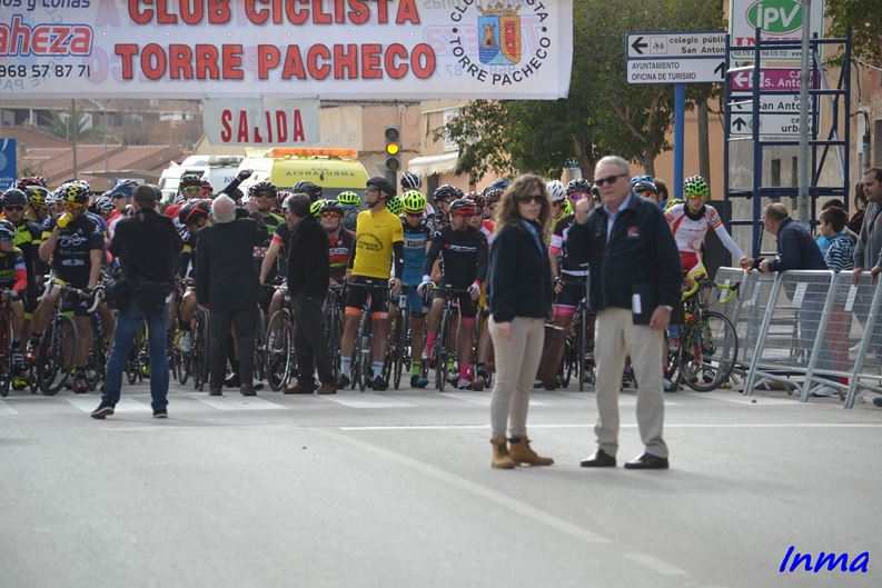 Preparados para la salida en Torre Pacheco © Inma Conesa
