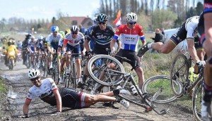 Caída Cancellara_Roubaix_2016