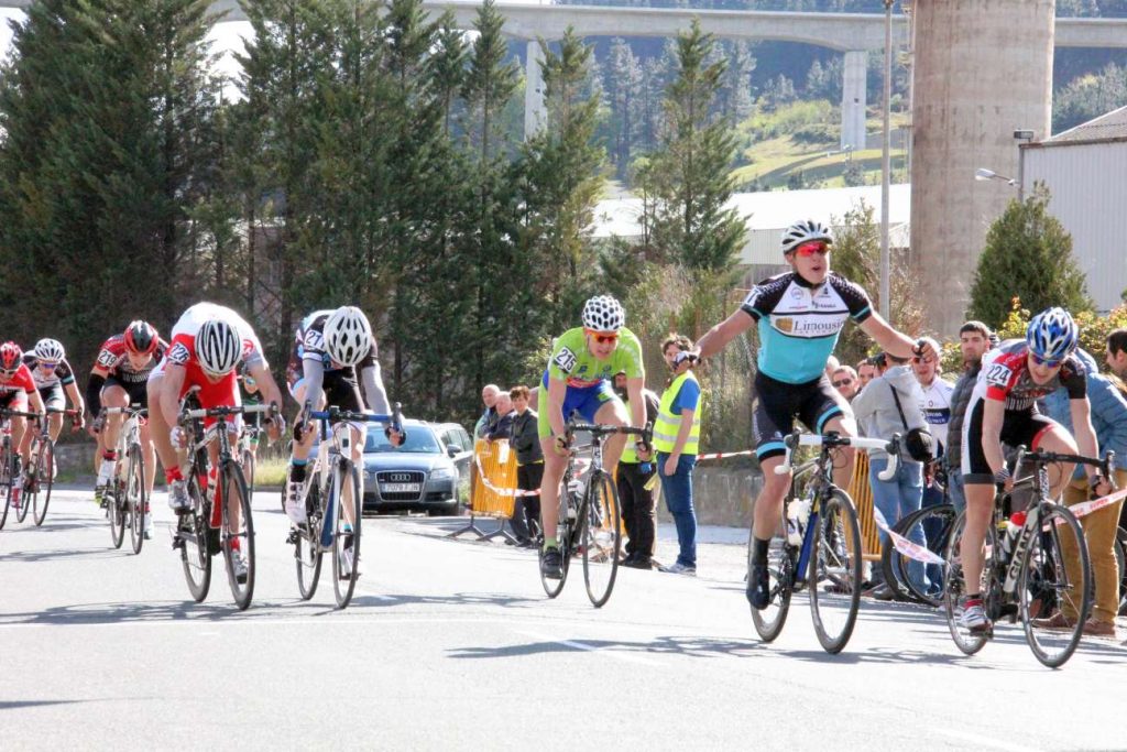 Garikano, cruzanzo la meta vencedor © FGC