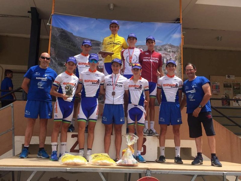 Podio final de la Vuelta Molinicos © advaldepeñas.com