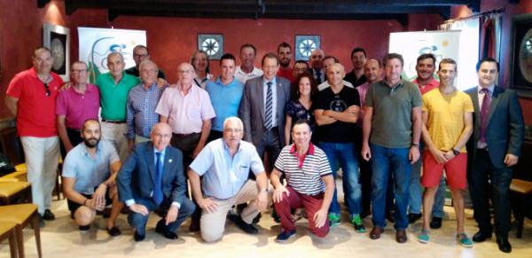 Manuel Rodríguez, en el centro, continuará al frente de la entidad andaluza © FAC