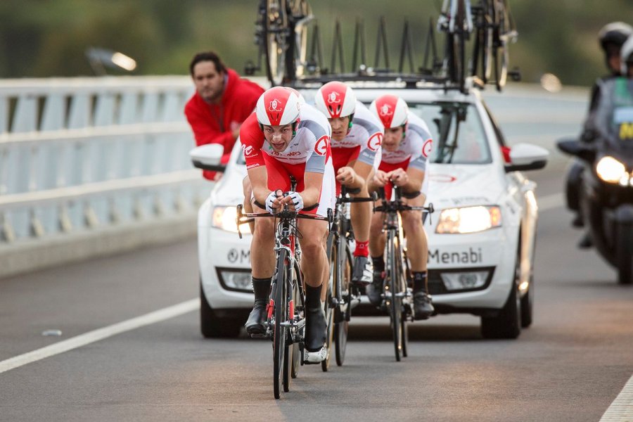 El equipo Ampo, en plena competición © FGC