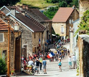Tour Francia_2017_07_peloton_recurso