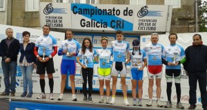 Podio final con los campeones gallegos CRI cadete, féminas y máster. /Foto FGC