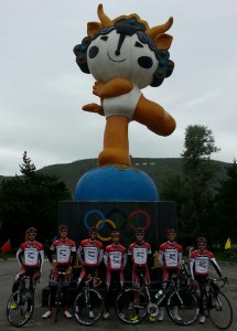 Los corredores del BH, en China / Foto Burgos BH