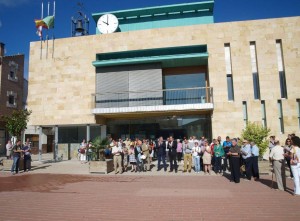 Minuto de silencio en Pedrajas de San Esteban./ C. Catalina