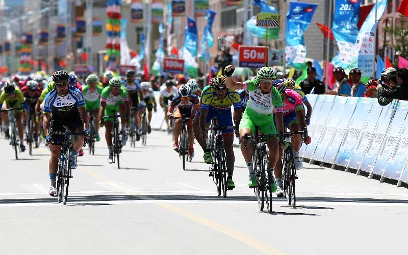 Modolo y su sprint ganador / Foto web oficial