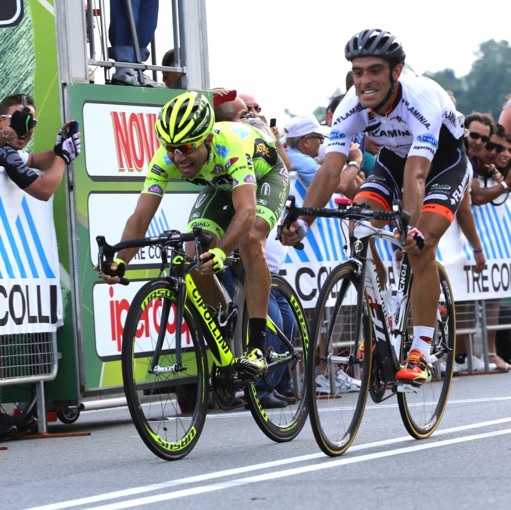 El sprint final / Giro Apeninos
