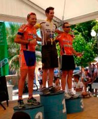 Podio de la Cronoescalada a La Cerruza.