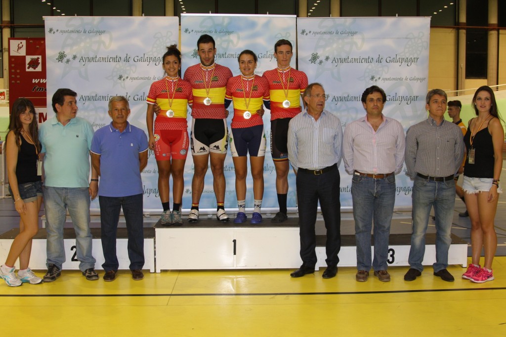 Helena Romero, Alejandro Martínez, Gudane Araiz y Jaime Vega, los campeones en 500 m. y kilómetro.