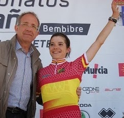 Ane, el podio con el maillot de campeona de España en línea.