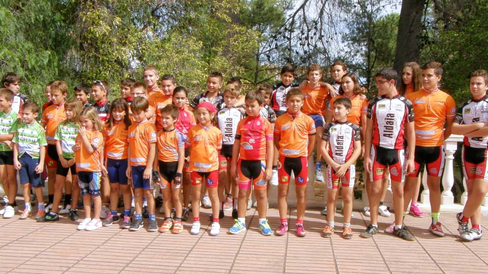 Participantes en Estivella © facebook