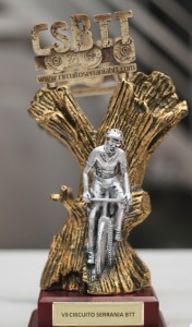 Uno de los trofeos © Circuito Serranía