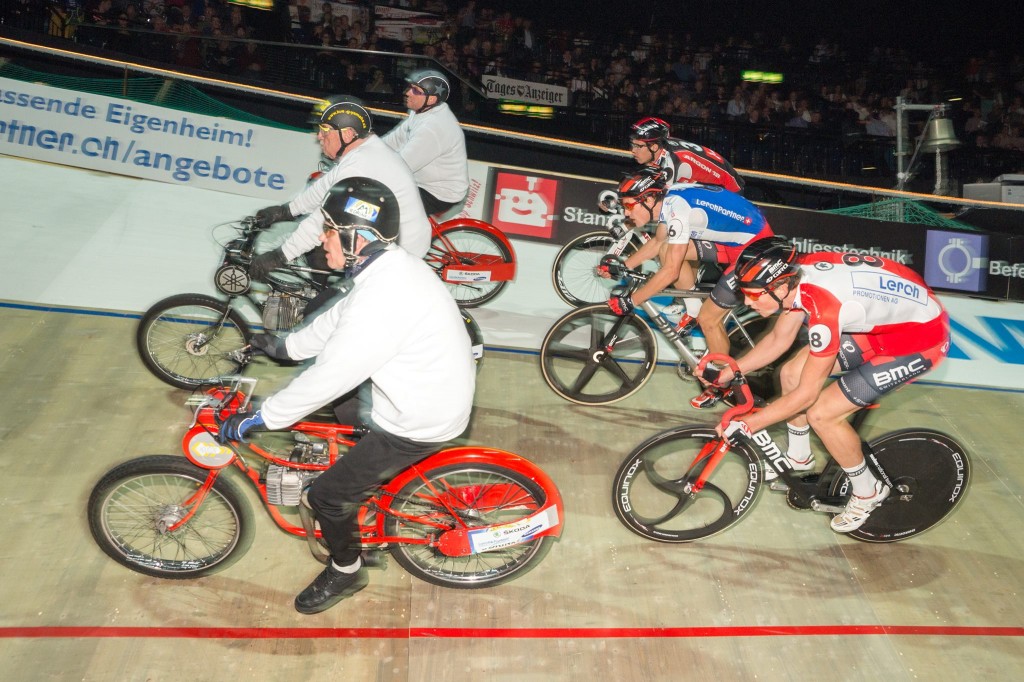 Torres, arriba, en la prueba de derny © 4 Días Zürich