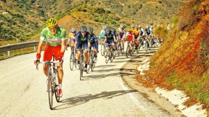 Maté, en la foto del cartel de la Vuelta a Andalucía