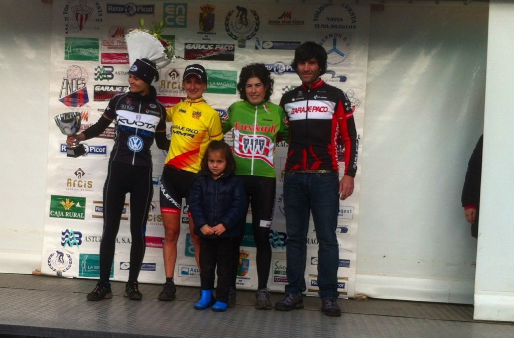 Aida Nuño, Rocío Gamonal y Olatz Odriozola formaron el podio de féminas élite. © RFEC