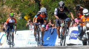 Arredondo, por delante de Godoy y Quintana © Marcelo Lacerda