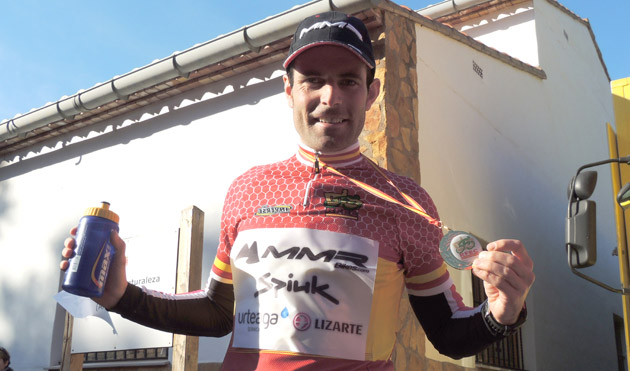 Con su cuarta medalla, Larrinaga se ubica en el tercer lugar histórico de rojigualdas tras Seco y Talamillo