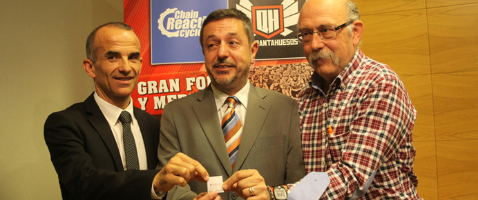 xx, Jesús Lasierra y