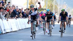 Así supera Meersman a Ventoso © Sabine Jacob