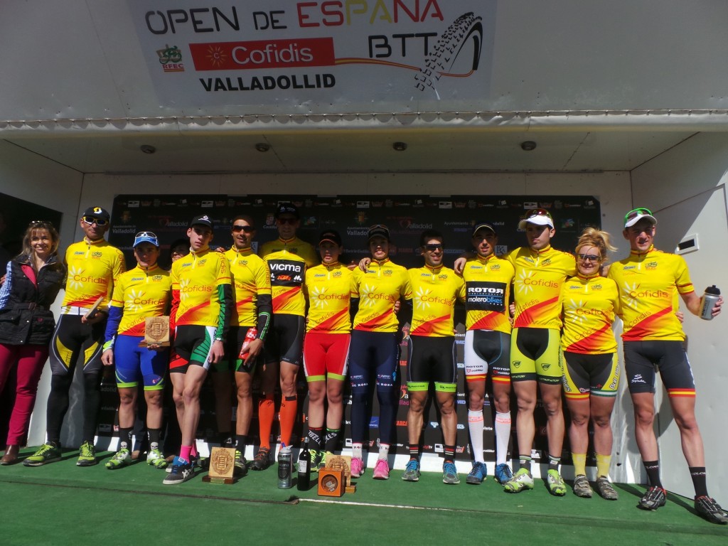 Podio con todos los líderes del Open de España BTT Cofidis.