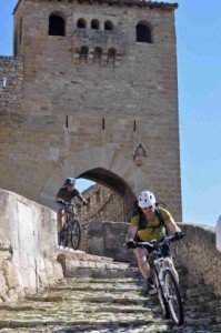 Bajando por Morella © benicarloaldia