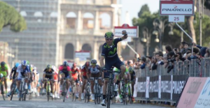 La entrada triunfal de Valverde © Movistar