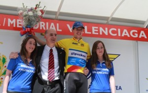 Itziarte continúa vistiendo el maillot de líder de la Copa. © RFEC