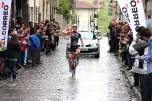 Ibarguren, cruzando la meta.